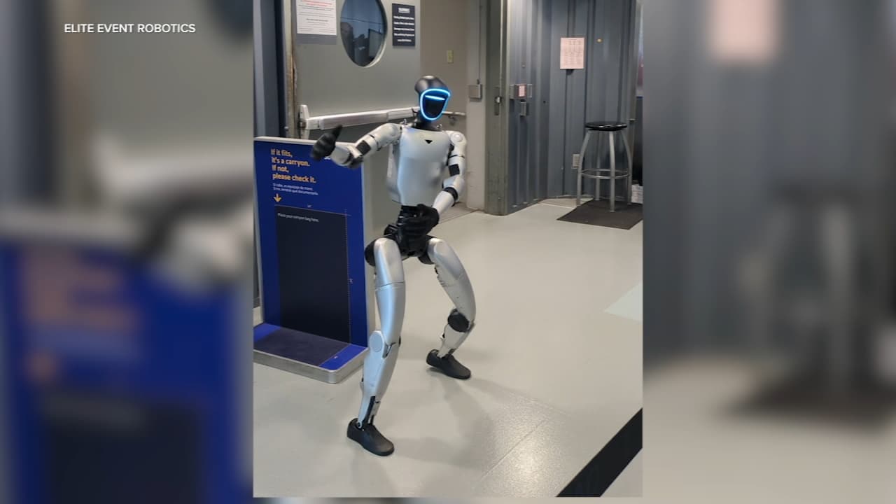Gặp Bebop: Robot hình người gây ra sự chậm trễ cho chuyến bay Tây Nam ra khỏi Sân bay Oakland