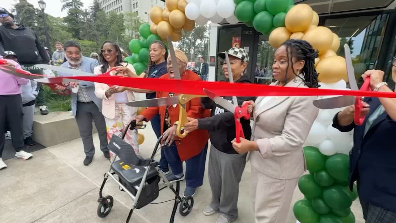 Trung tâm Giải trí Mosswood của Oakland mở cửa trở lại với cơ sở mới hiện đại sau 10 năm sau trận hỏa hoạn