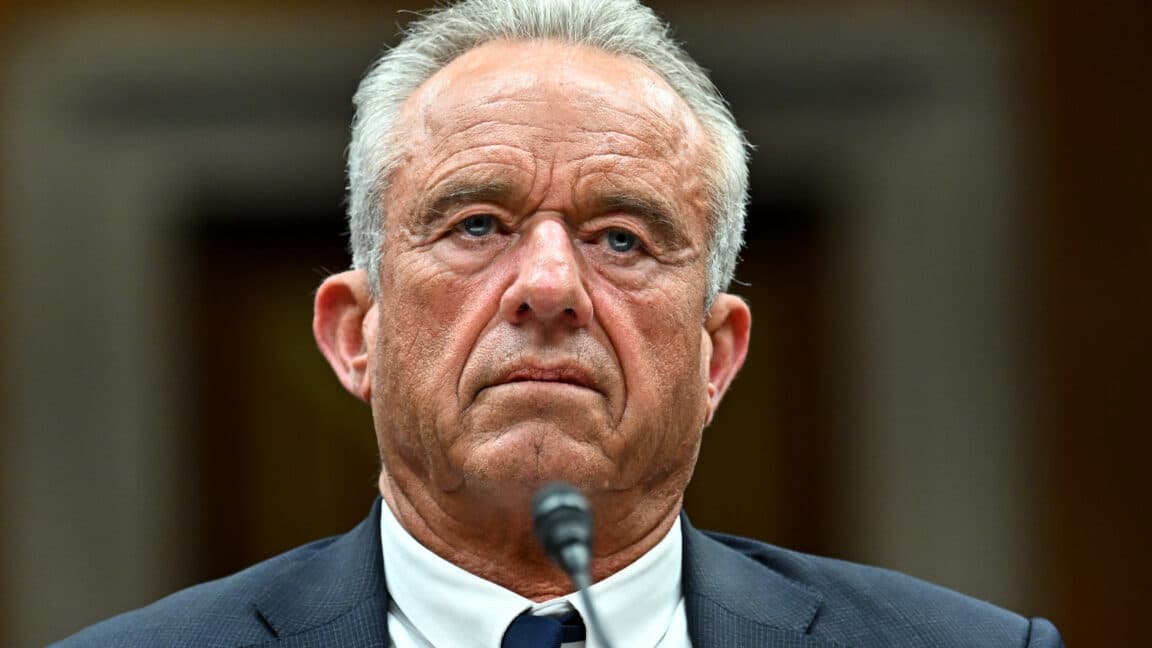 RFK Jr. sẽ không ủng hộ giám đốc CDC về vắc xin khi cơ quan này loại bỏ dữ liệu tích cực