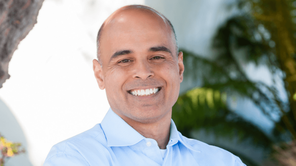 Gặp gỡ các ứng cử viên Giám đốc Học khu Tiểu bang: Gus Mattammal, giám đốc dịch vụ dạy kèm và kiểm tra giáo dục