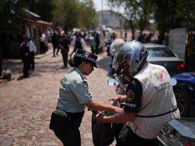 Mexico tăng cường an ninh tại các điểm du lịch sau vụ xả súng vào kim tự tháp