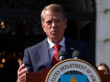 Nebraska đang trở thành tiểu bang đầu tiên thực hiện yêu cầu công việc Medicaid được Trump ký