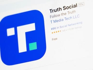 Công ty truyền thông Trump thay thế cựu nghị sĩ Nunes làm CEO sau khi chứng khoán lao dốc khiến hàng tỷ USD thiệt mạng